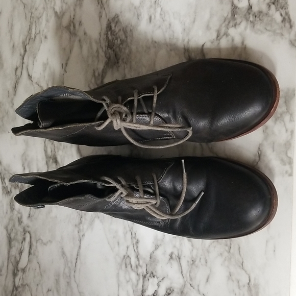 Camper Men's Chukka Leather Boot - Picture 2 of 6